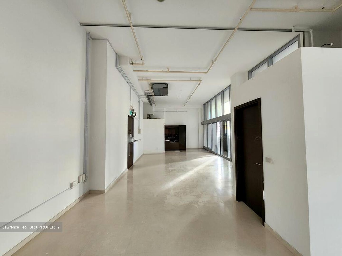 Eon Shenton (D2), Office #507912001